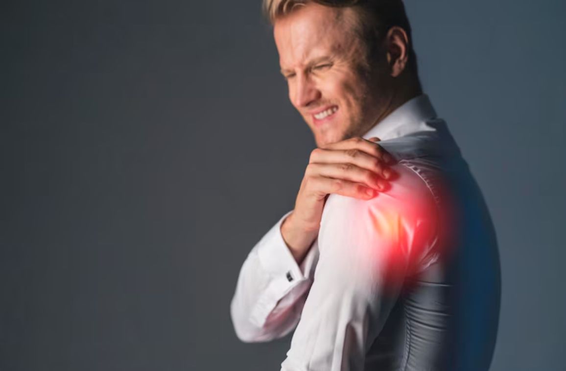 Shoulder Joint Pain Causes: Are One’s Daily Habits to Blame?